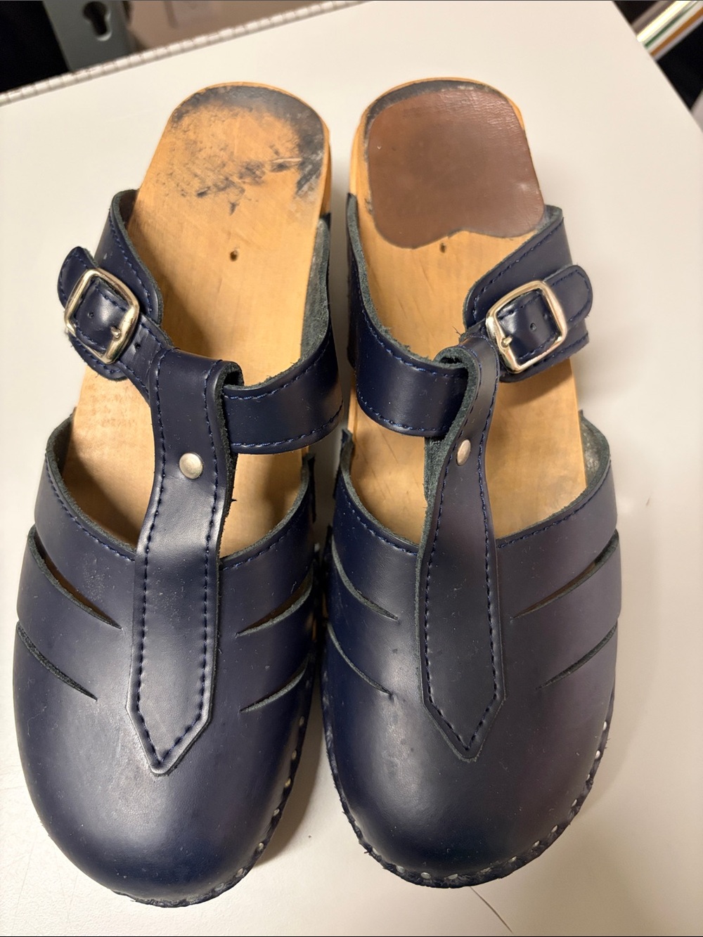 Women’s Troentorps Navy Blue Closed-Toe Leather clogs